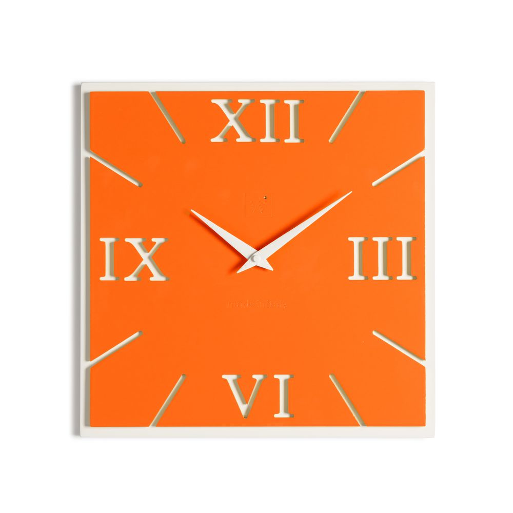 CLASSY CLOCK orologio da parete in legno verniciato