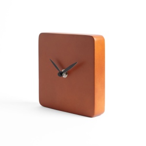 CORTEN CLOCK Orologio d'appoggio in legno verniciato