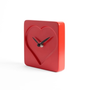 LOVE CLOCK orologio d'appoggio in legno verniciato